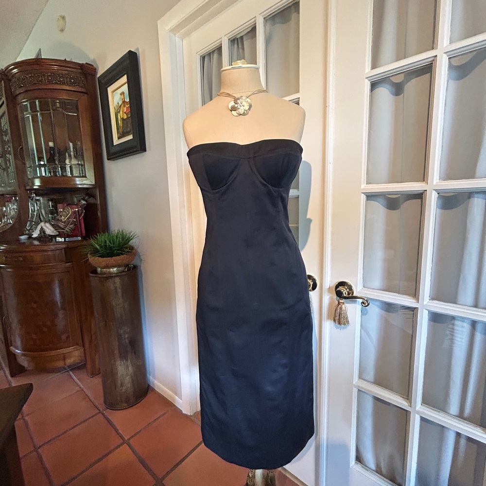 Elegant Black Strapless Dress